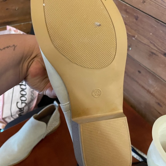 Beige hollow out accent bootie - Picture 2 of 3